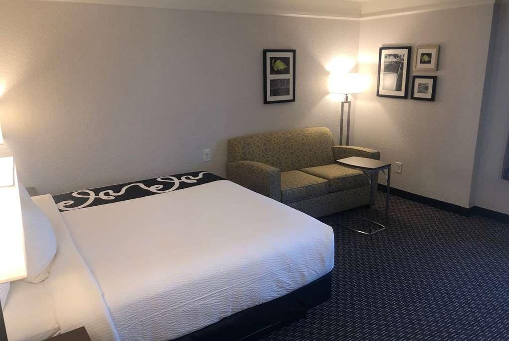 La Quinta Inn & Suites By Wyndham Panama-Stadt Zimmer foto